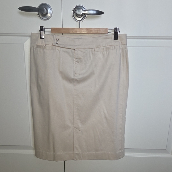 Tommy Hilfiger Dresses & Skirts - Tommy Hilfiger Beige Pencil Skirt